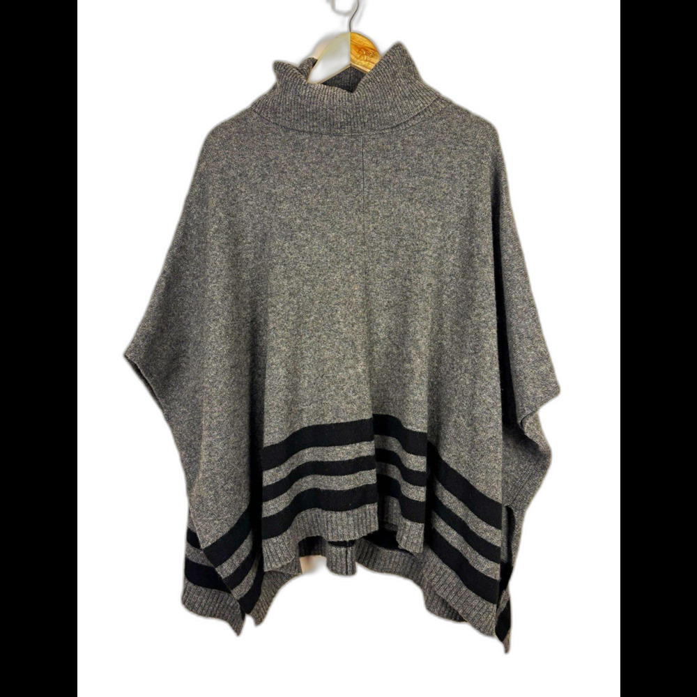 Tahari Wool Yak Hair Gray Knit Turtleneck Poncho Sweater Women Medium Classic